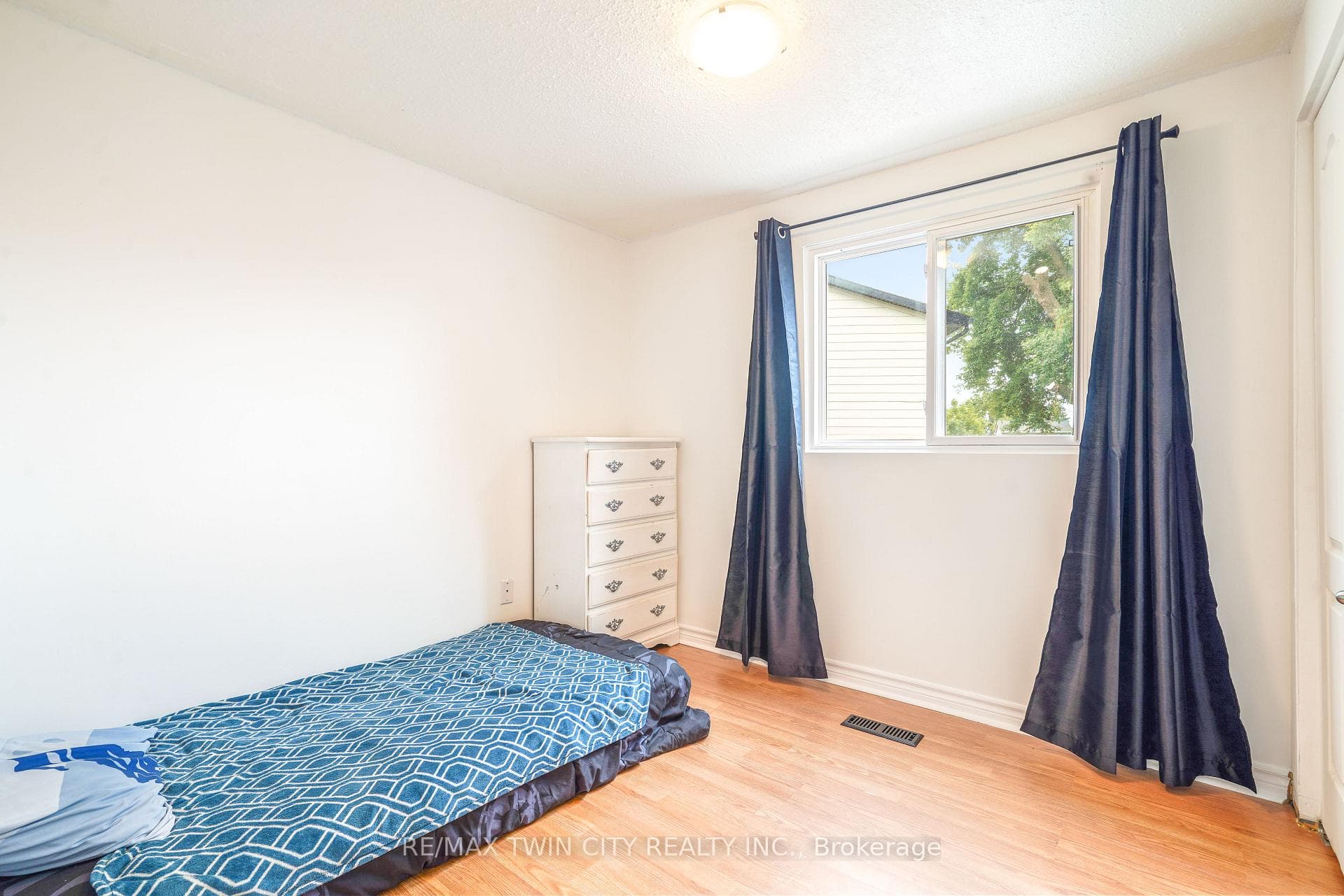 42 Roman Crescent photo 32