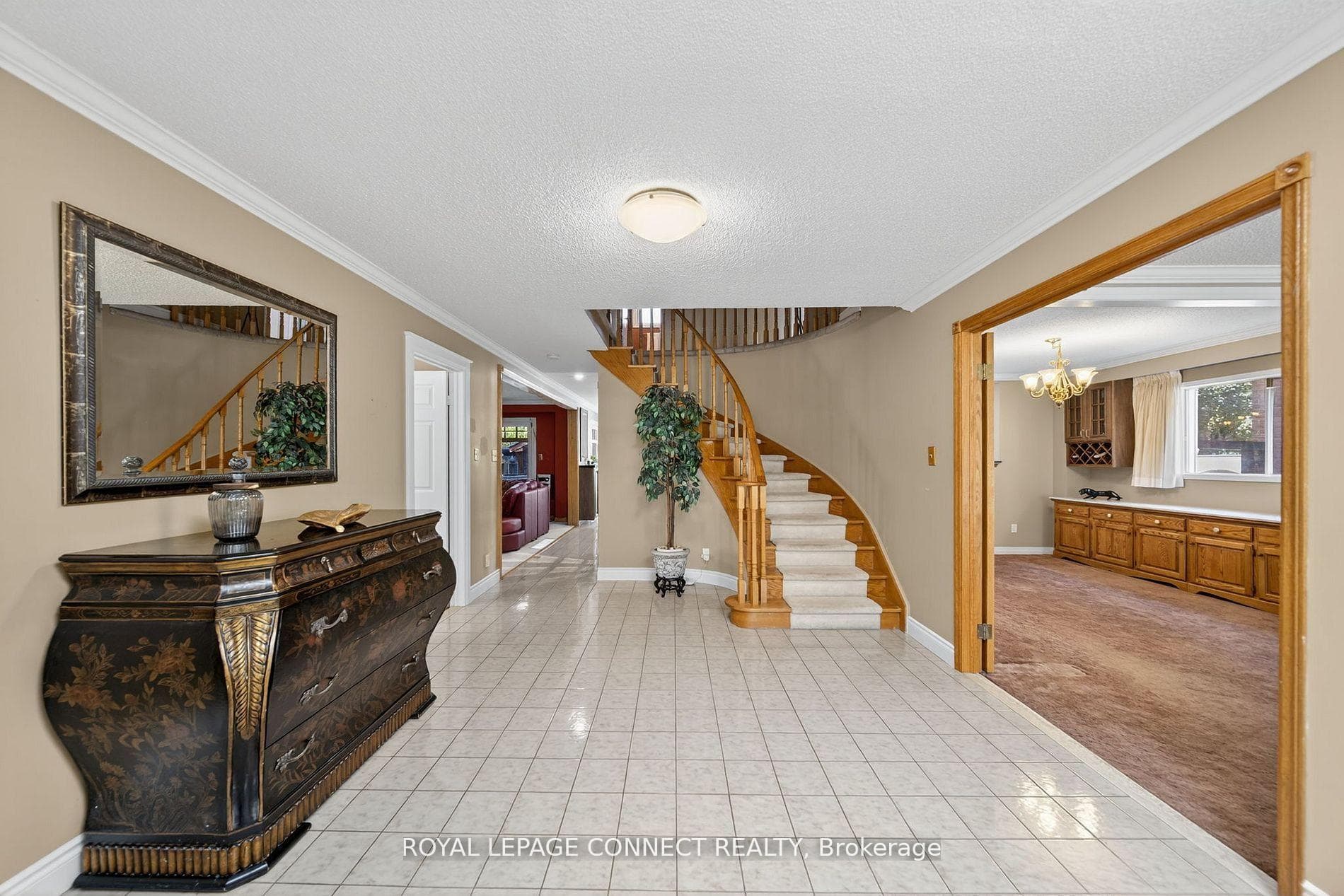 90 Golf Links Drive photo 3