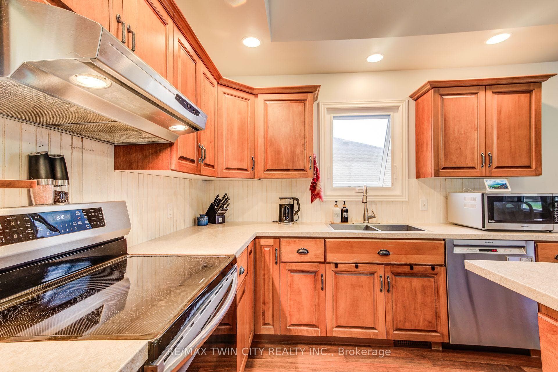 500 Boyne Avenue photo 16
