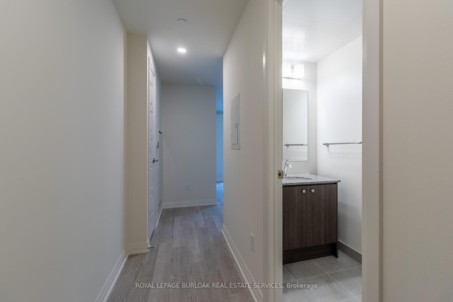 1415 Dundas Street Unit 201 photo 6