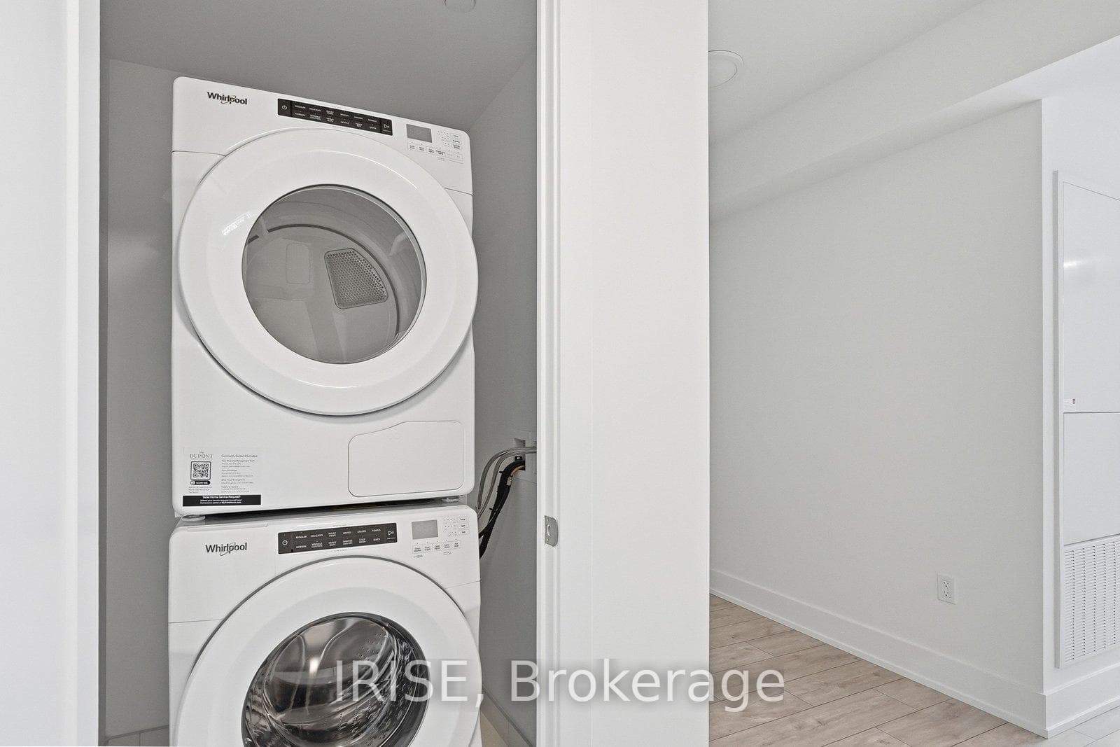 858 Dupont Street Unit 703 photo 27