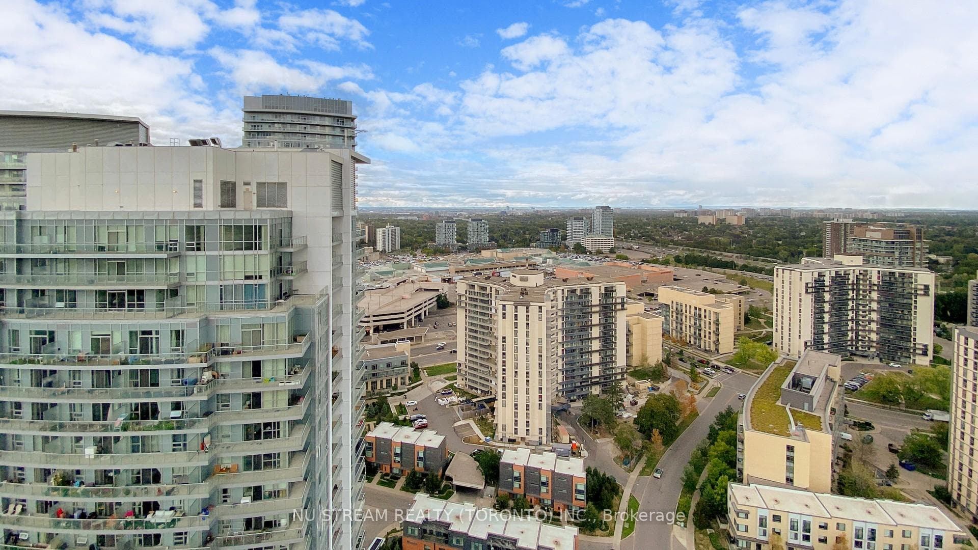 56 Forest Manor Road Unit 2708 photo 24