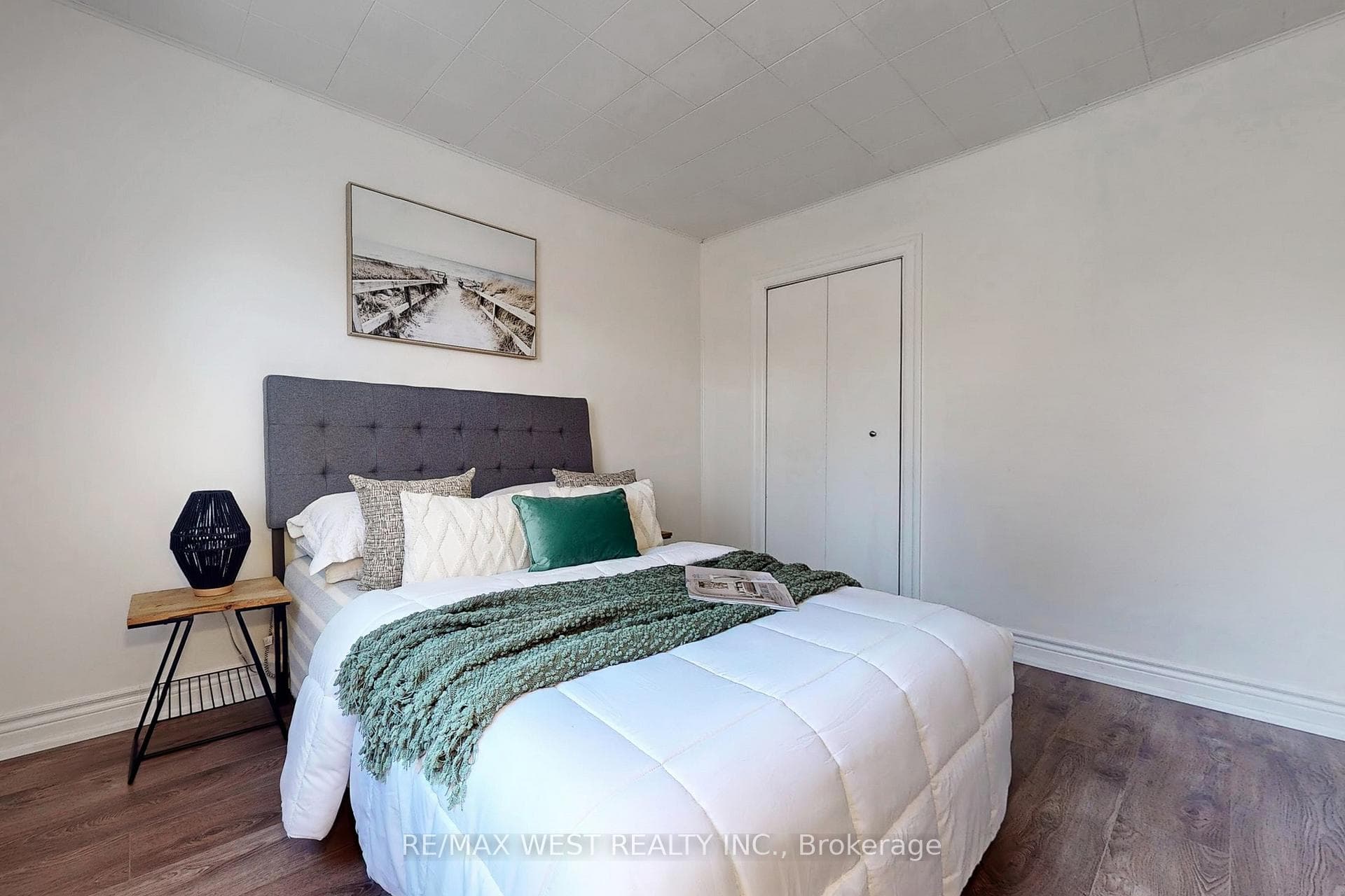 14 Byng Avenue photo 12