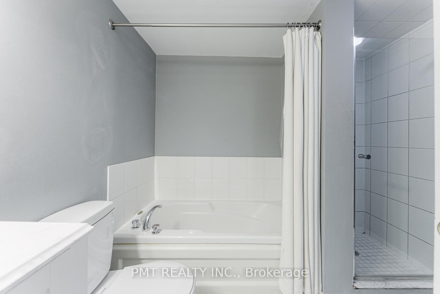 801 King Street Unit 602 photo 18