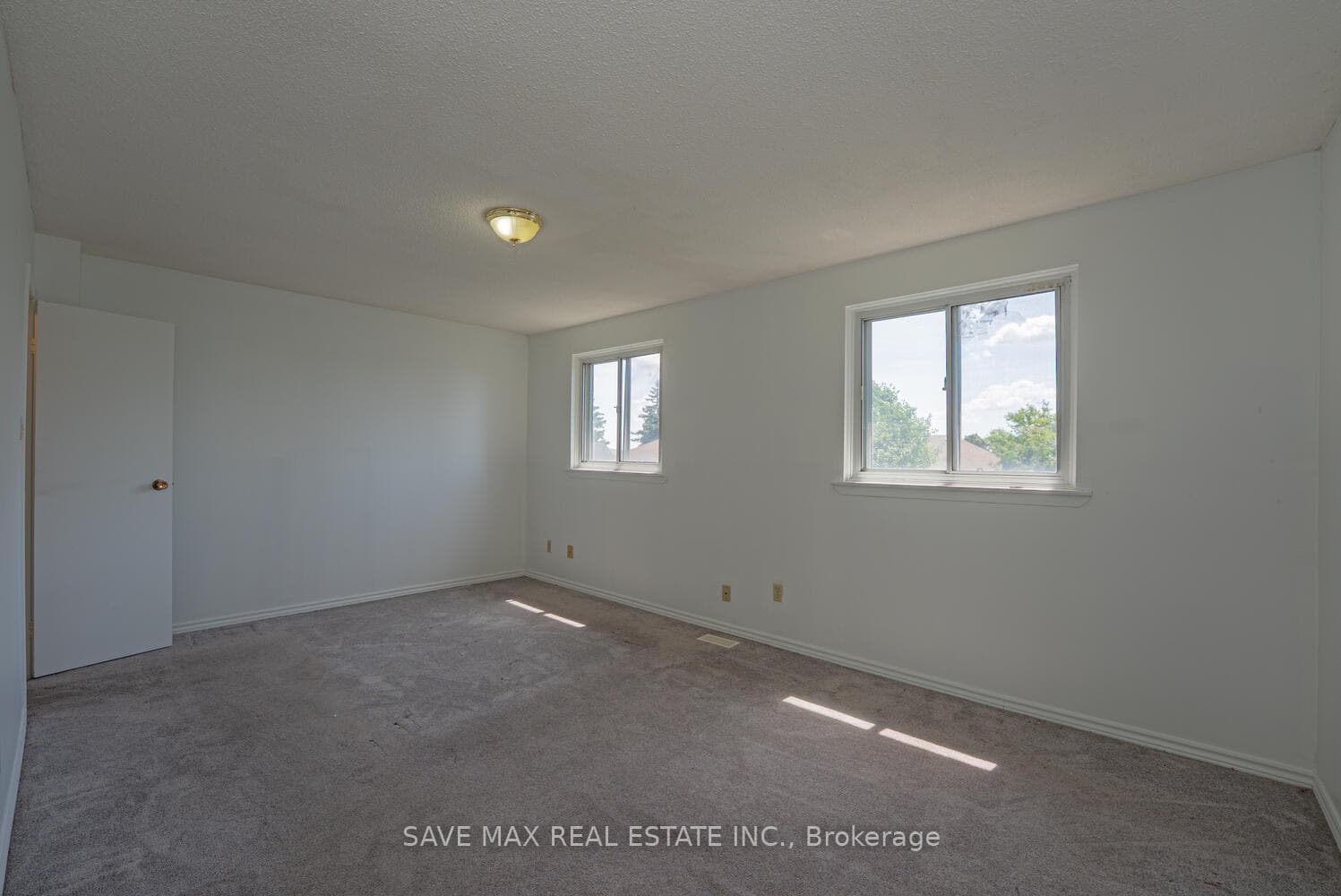 62 Moregate Crescent photo 15