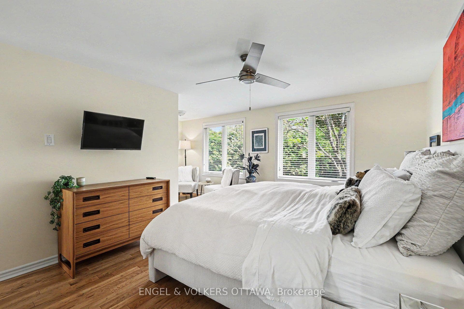 176 Sanford Avenue photo 19