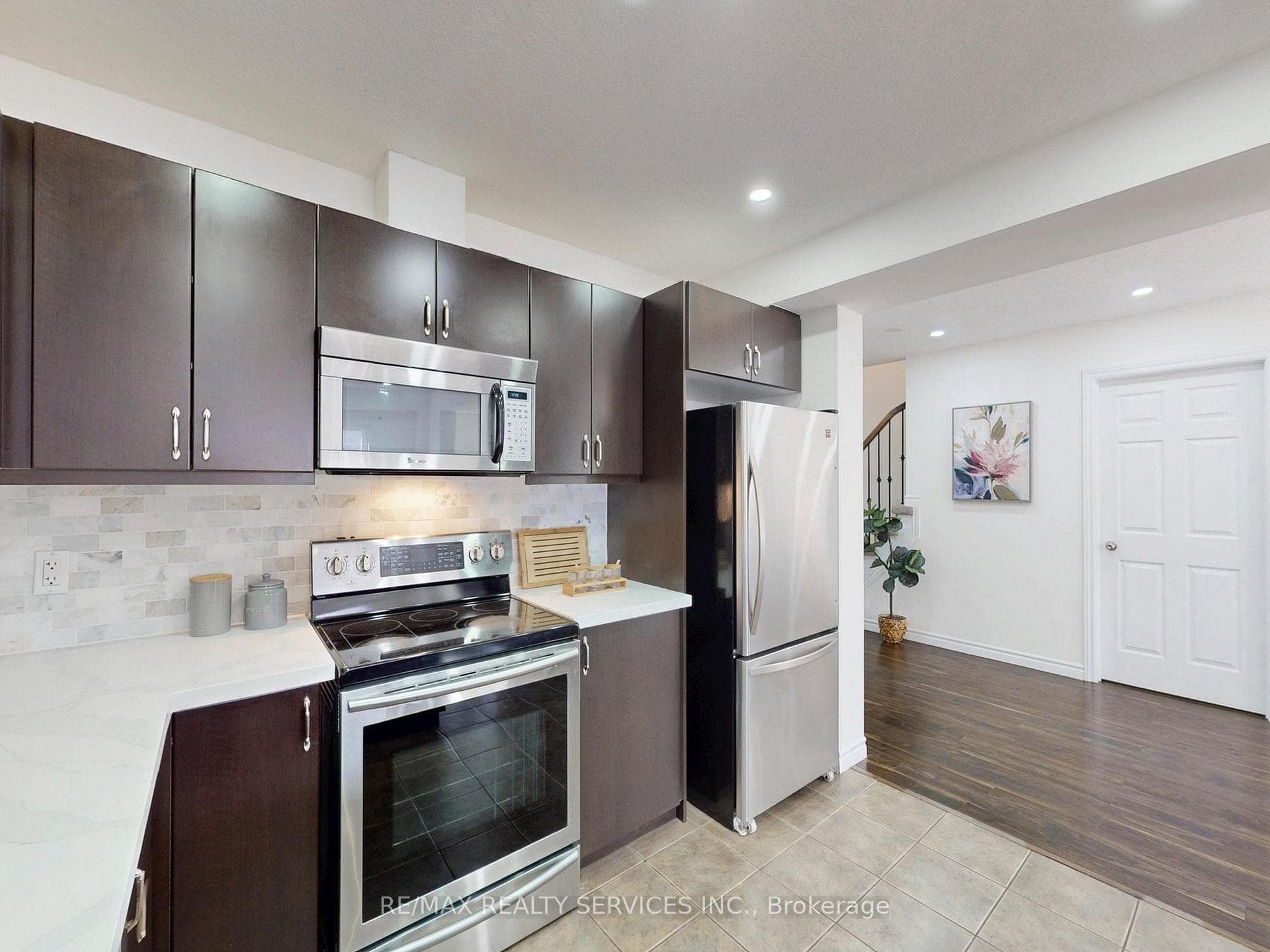 149 Marmel Court photo 15