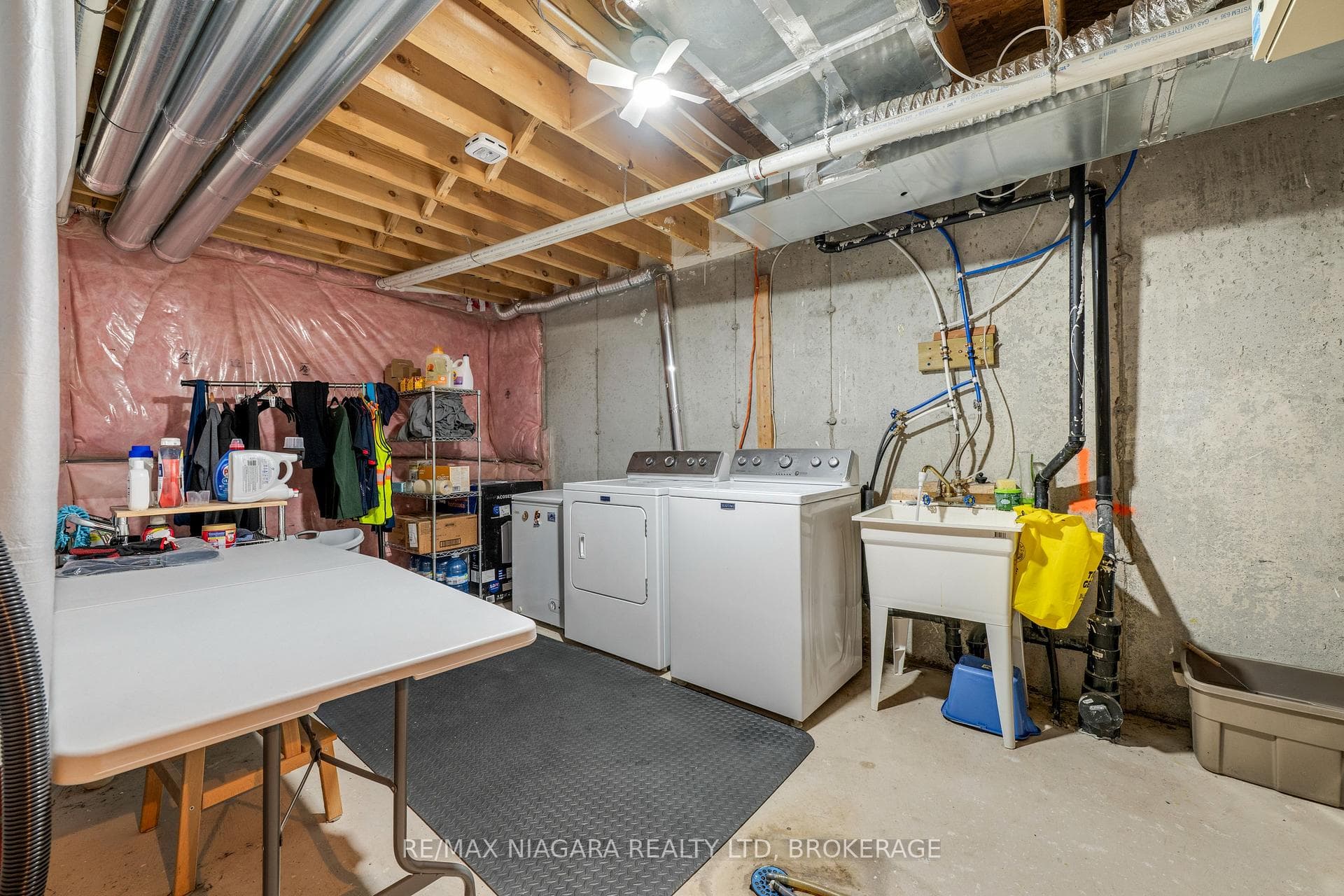 107 Keith Crescent photo 32