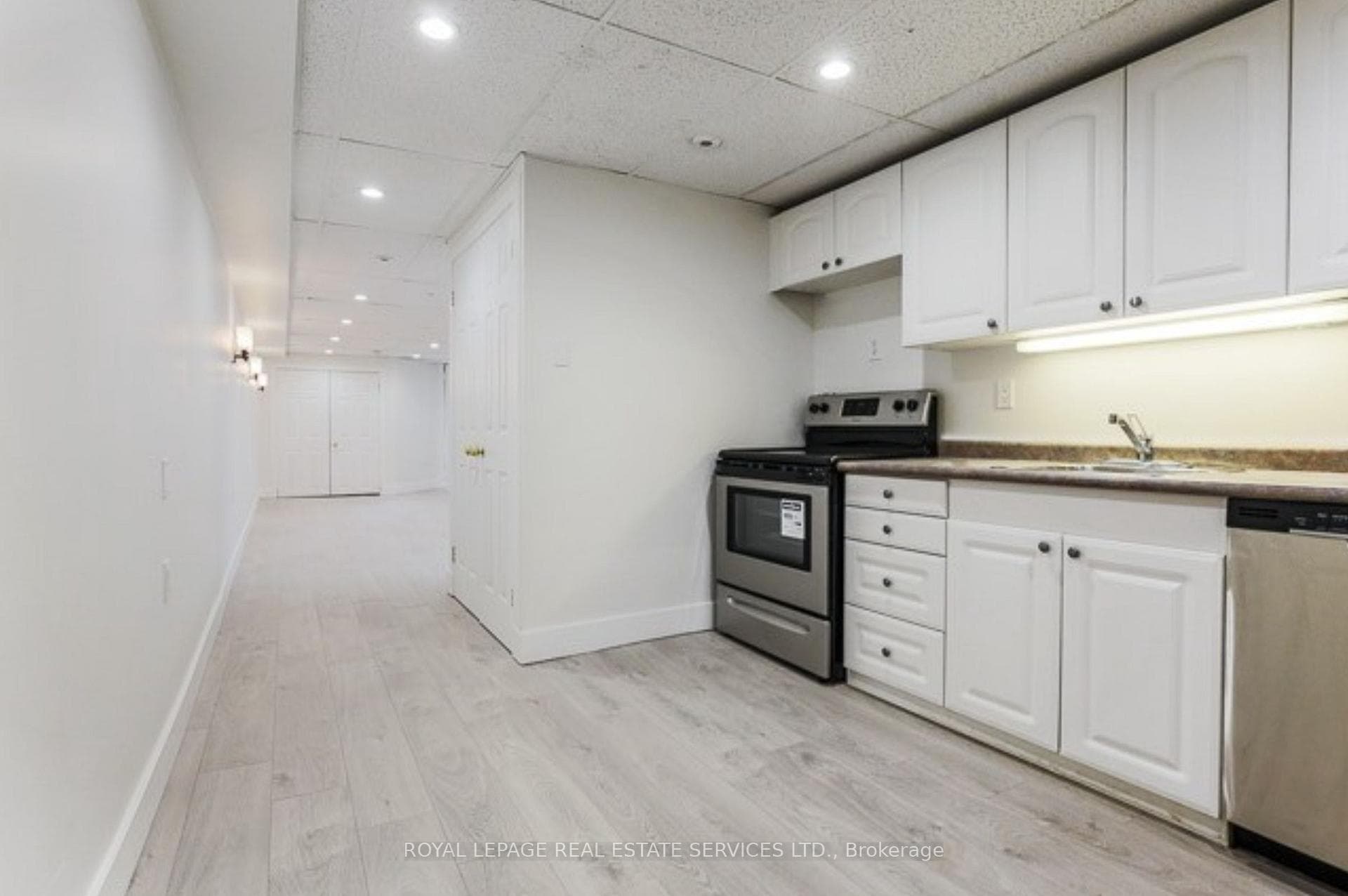 194 Carlton Street Unit L photo 4