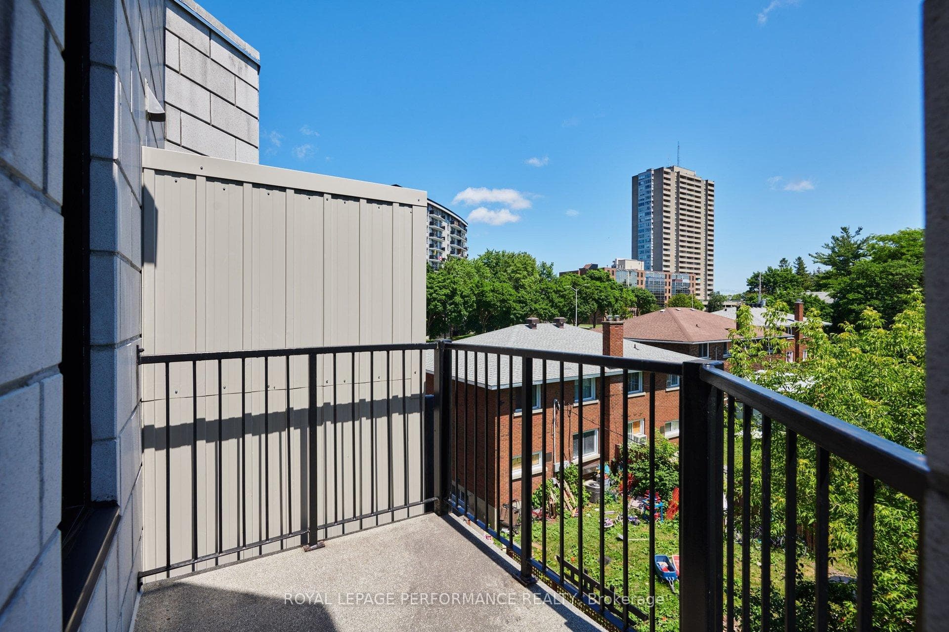 Personal balcony ( for every bedroom)