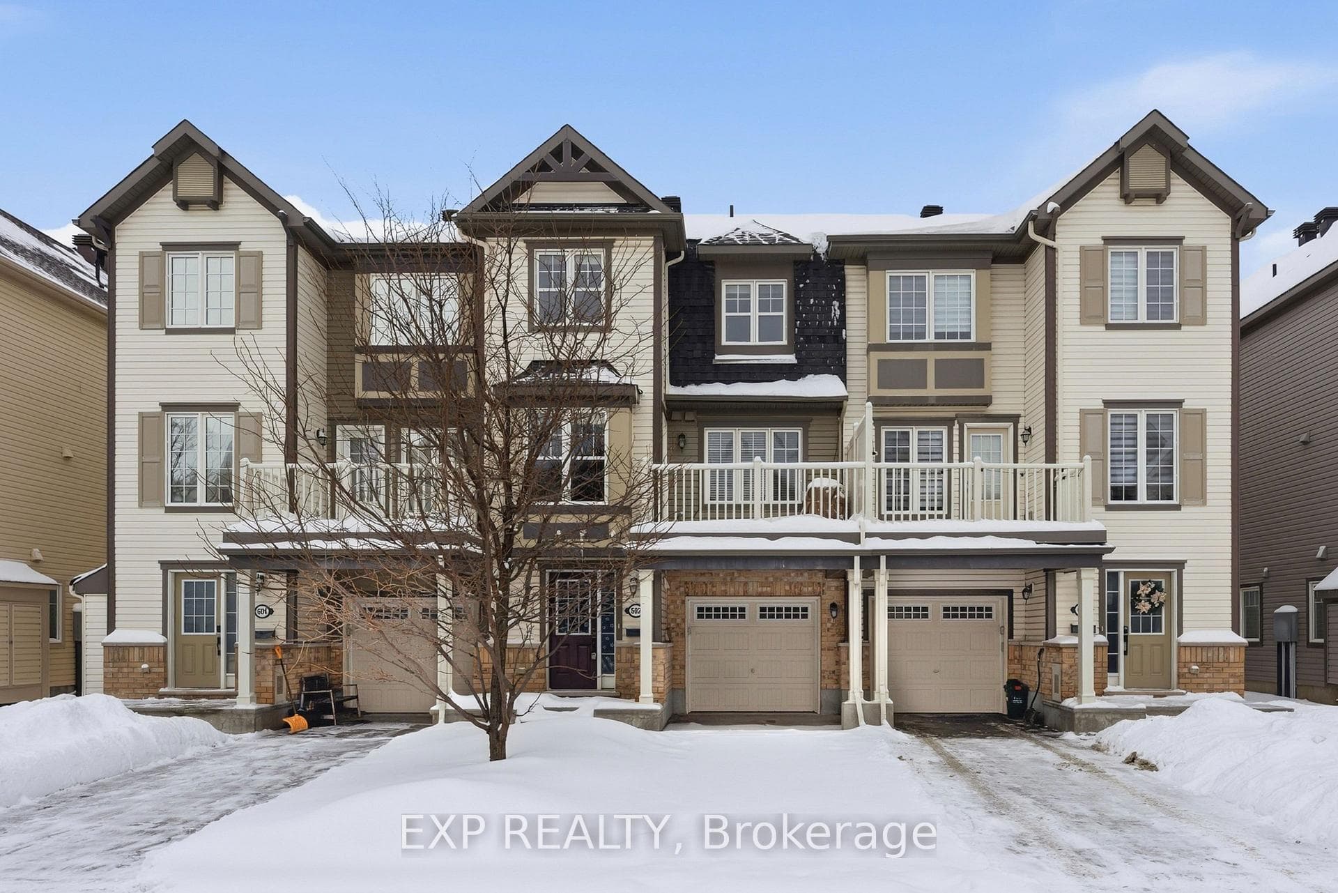 602 Foxlight Circle photo 1