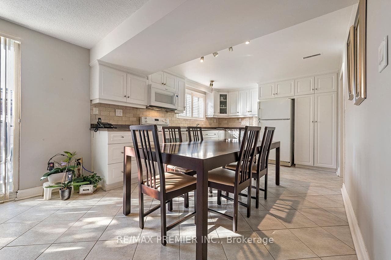 Lower Level - Kitchen
