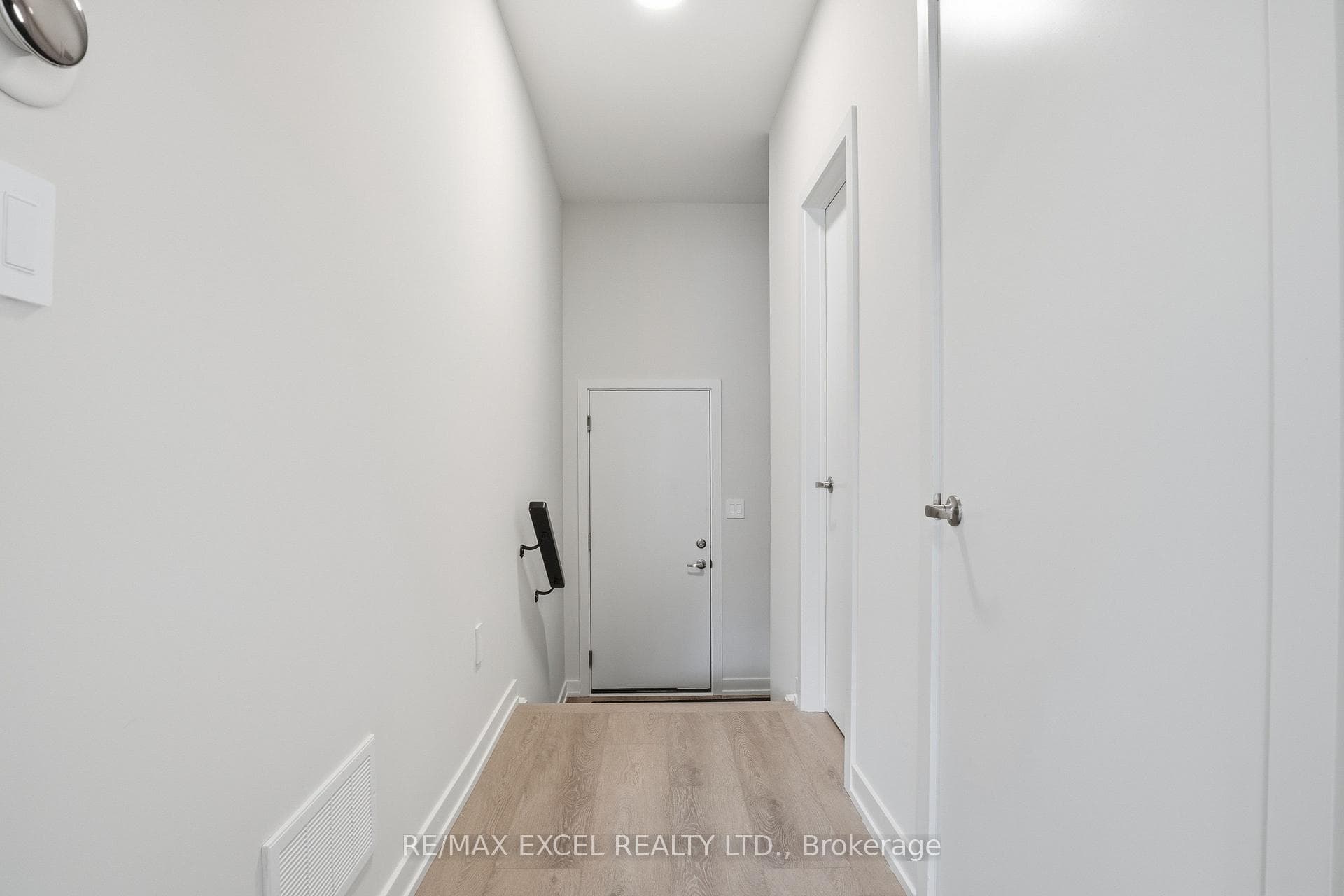 7 Peace Lane photo 29