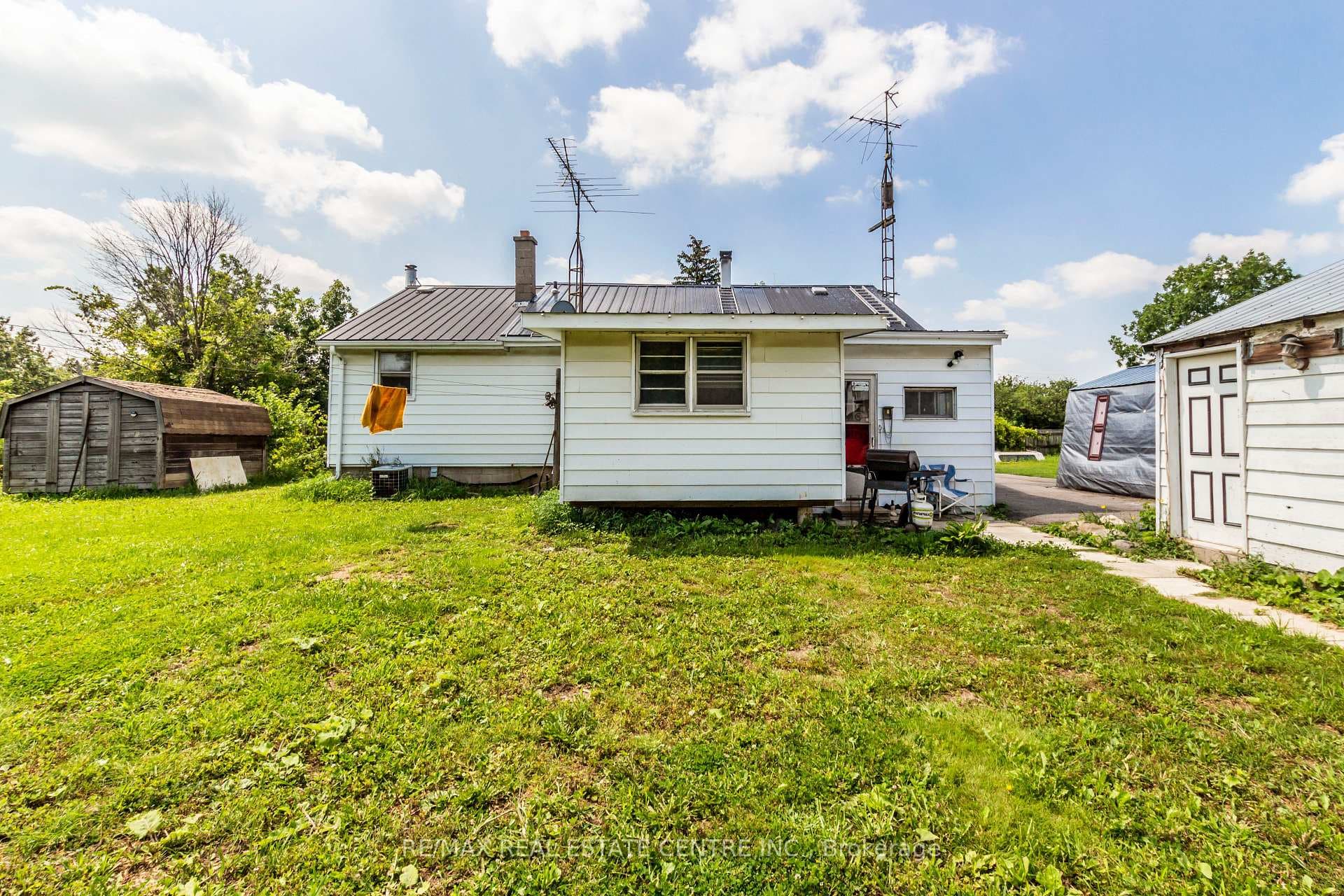 5741 Bell School Line photo 11