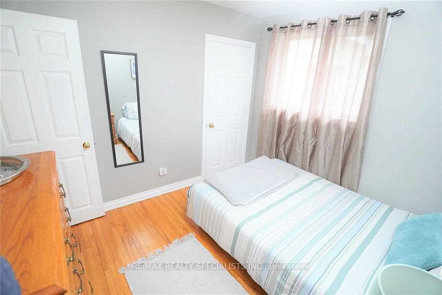 83 Sargent Road photo 24