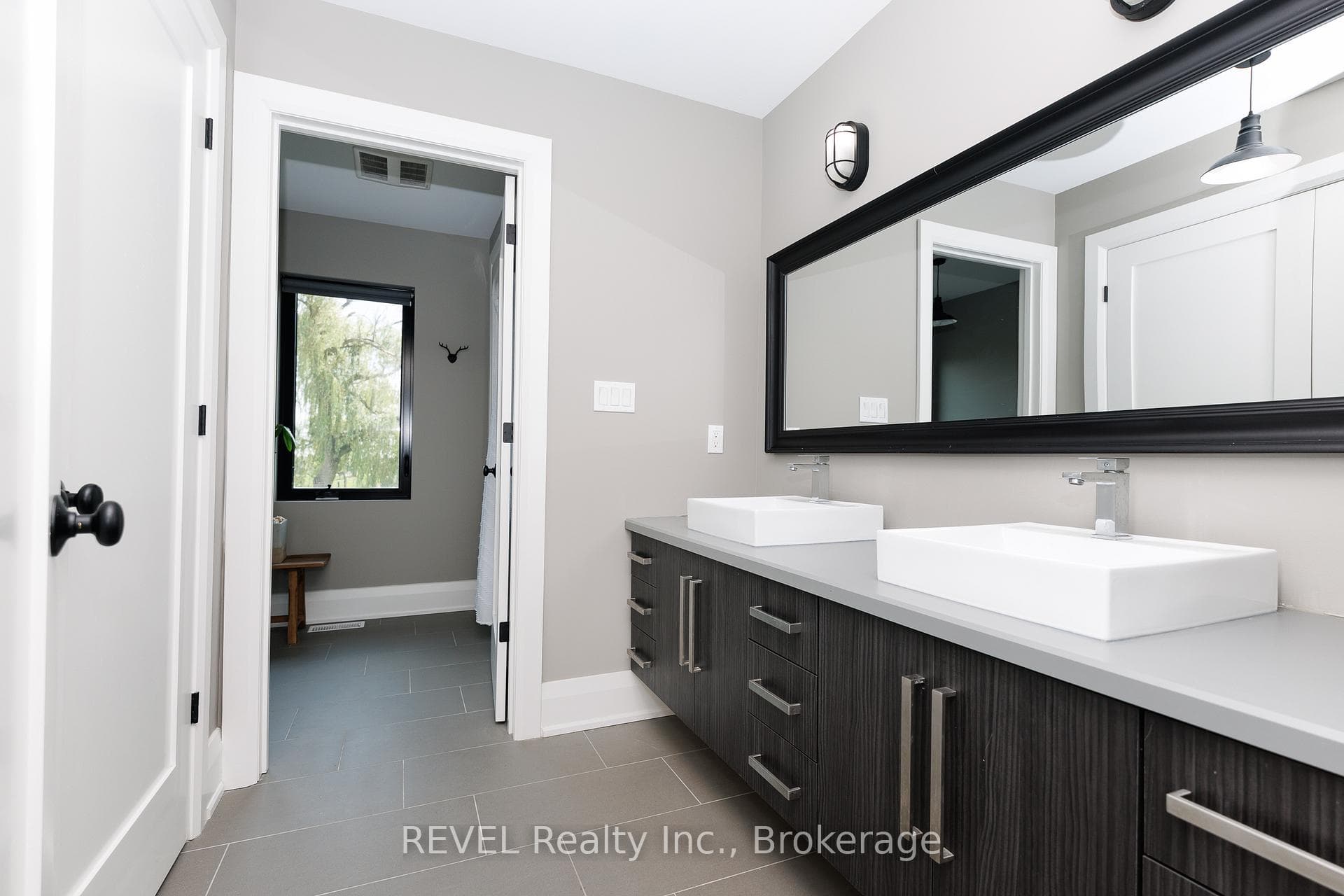 1009 Canboro Road photo 34