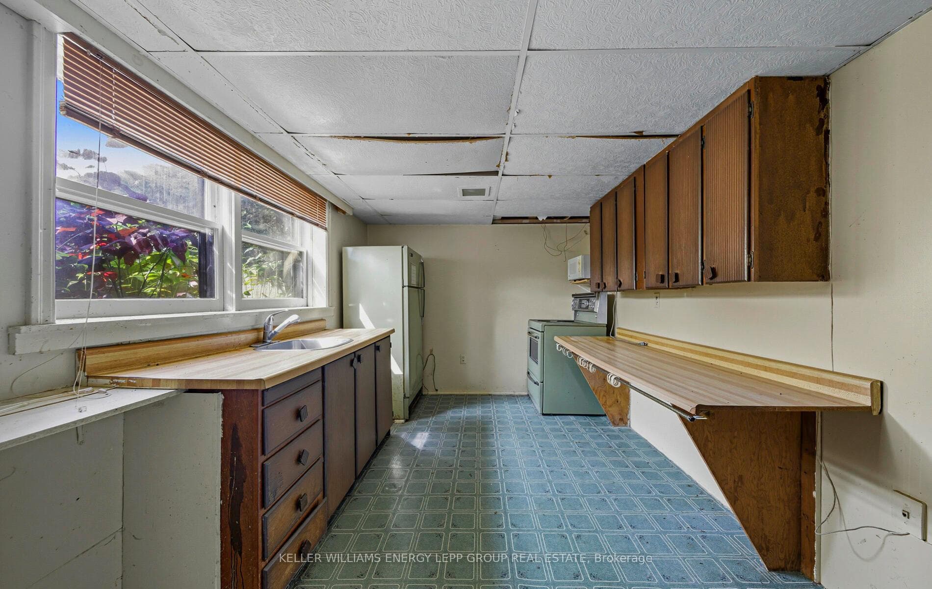 707 Henry Street photo 26
