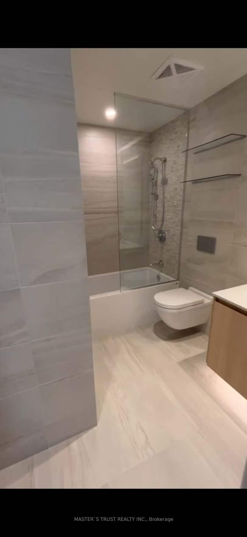 81 Wellesley Street Unit 2303 photo 2
