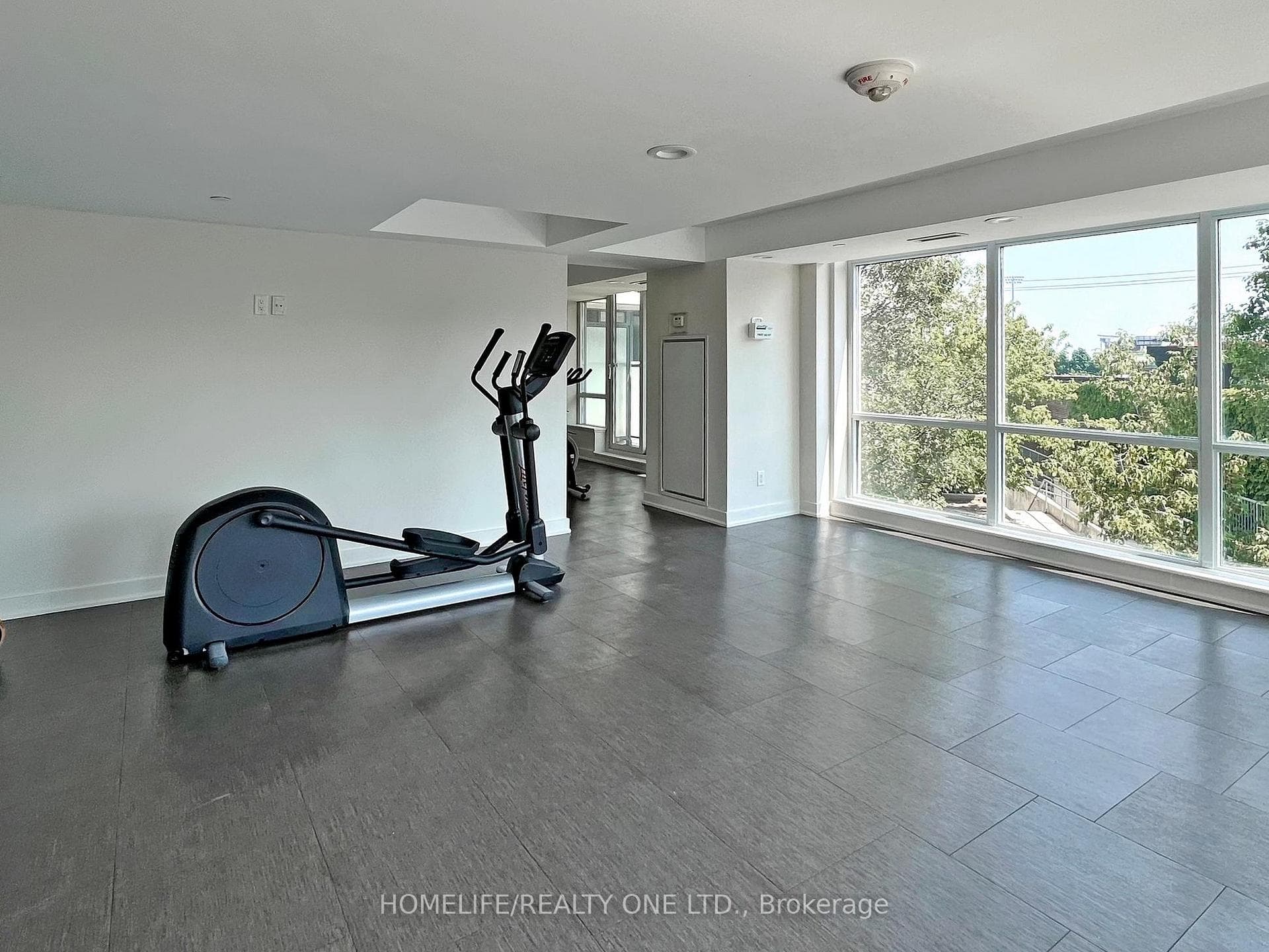 20 Joe Shuster Way Unit 510 photo 36