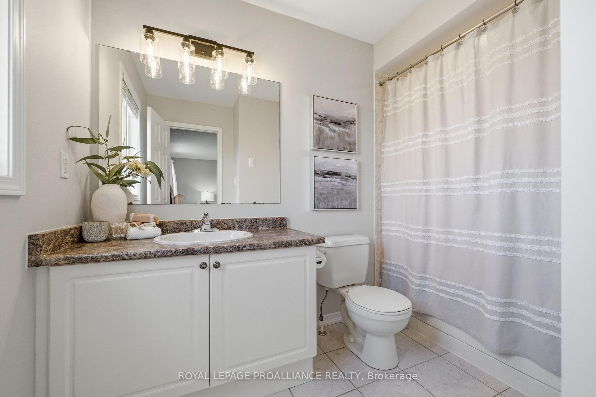 23 Courvier Crescent photo 33