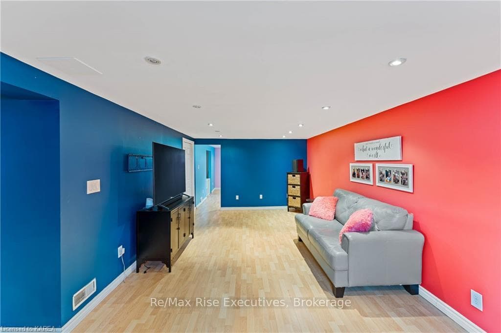 282 LAKEVIEW Avenue photo 25