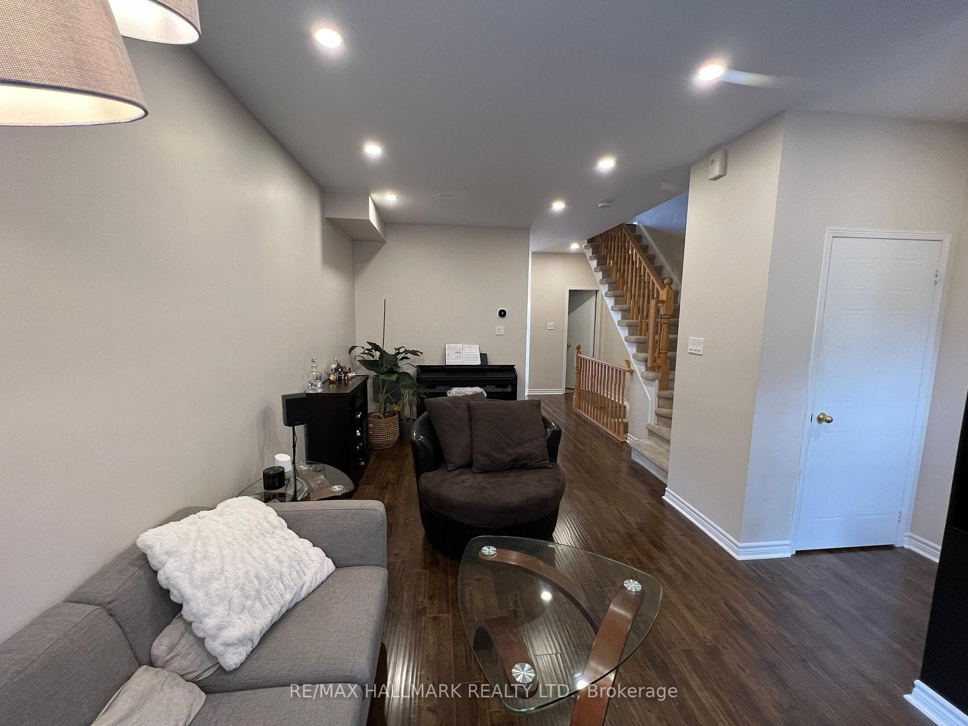 23 Observatory Lane Unit 52 photo 2