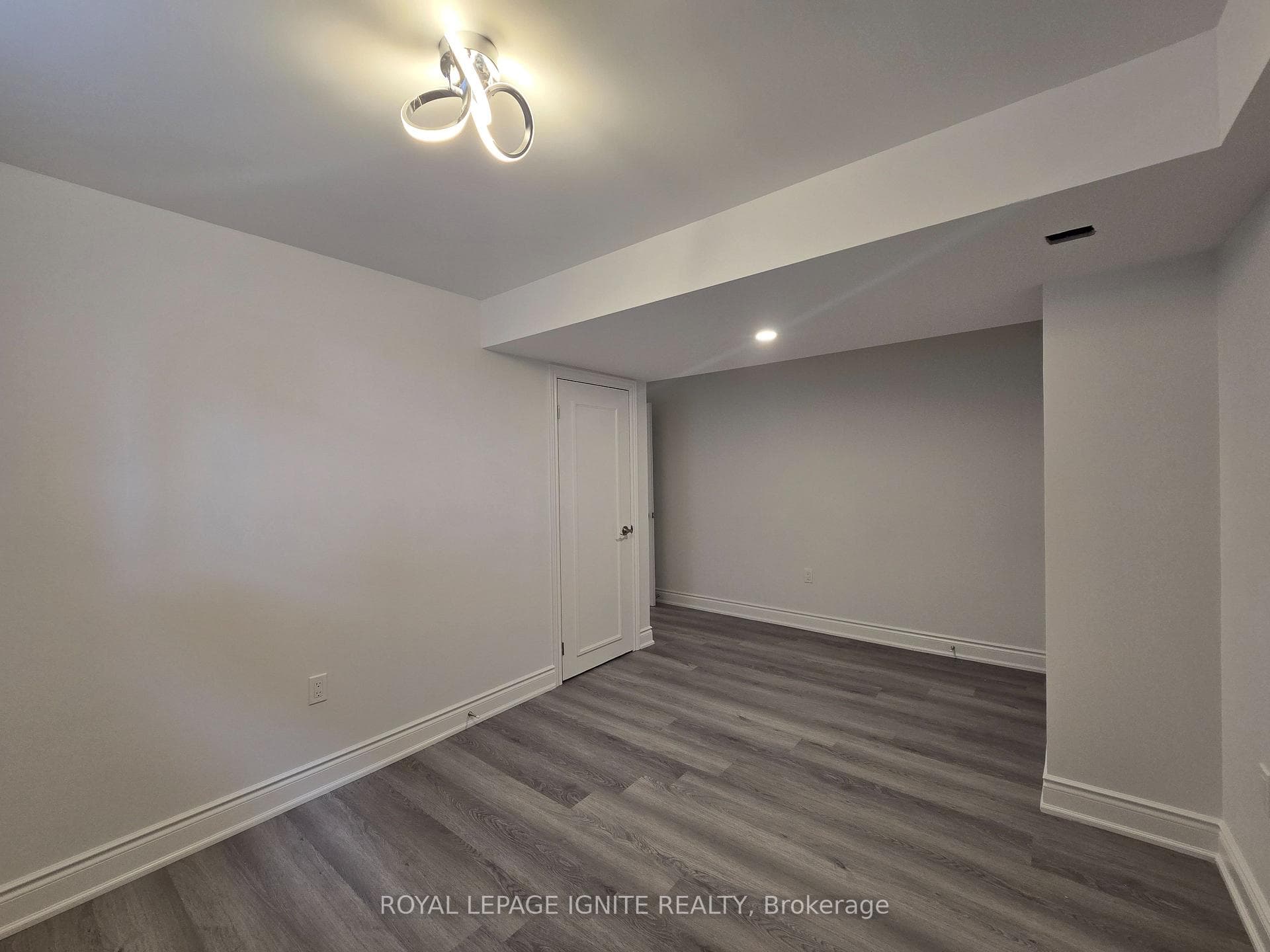 30 Hodgson Road photo 12