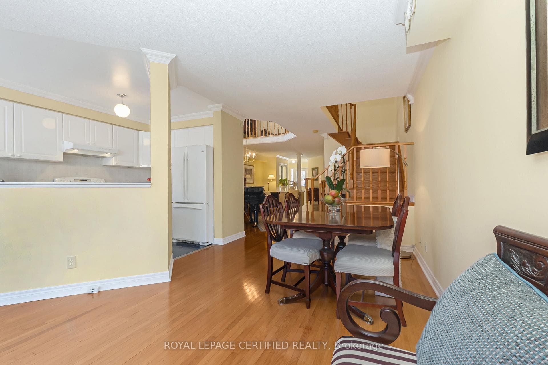 5333 Hollypoint Avenue photo 14