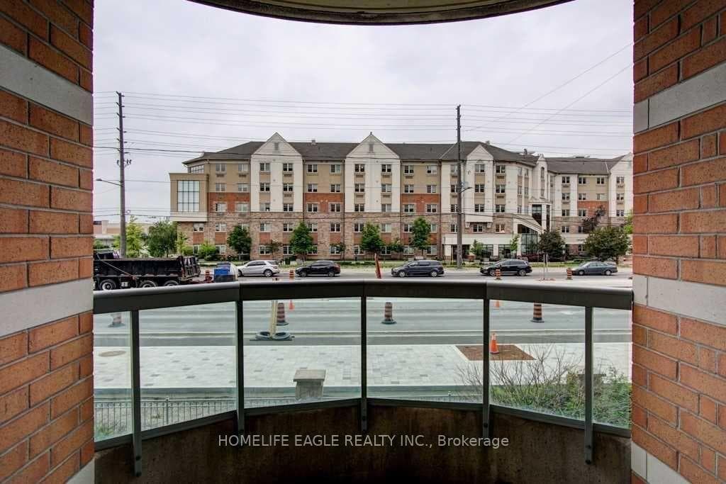 745 New Westminster Drive Unit 204 photo 15
