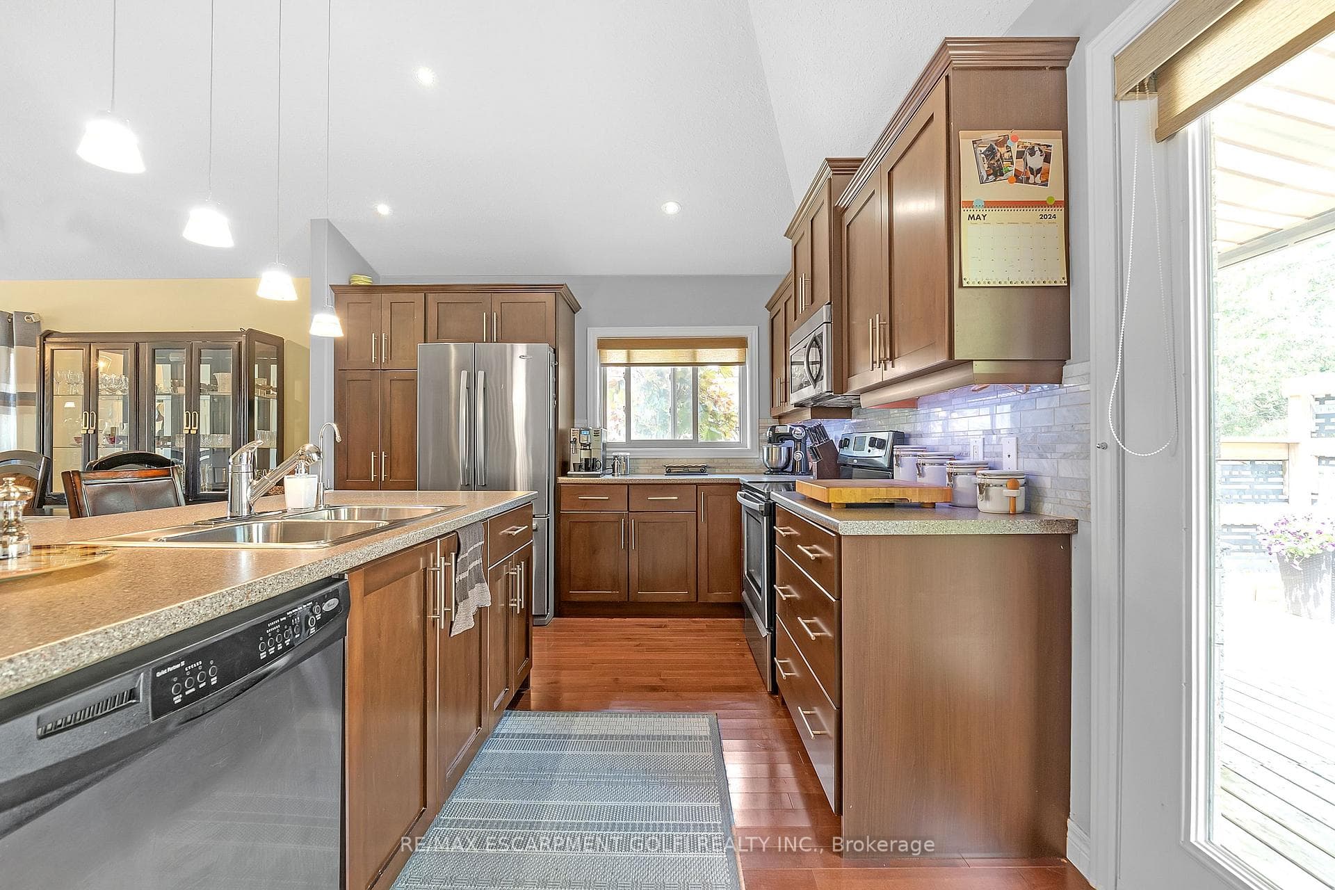 39 Irving Drive photo 15