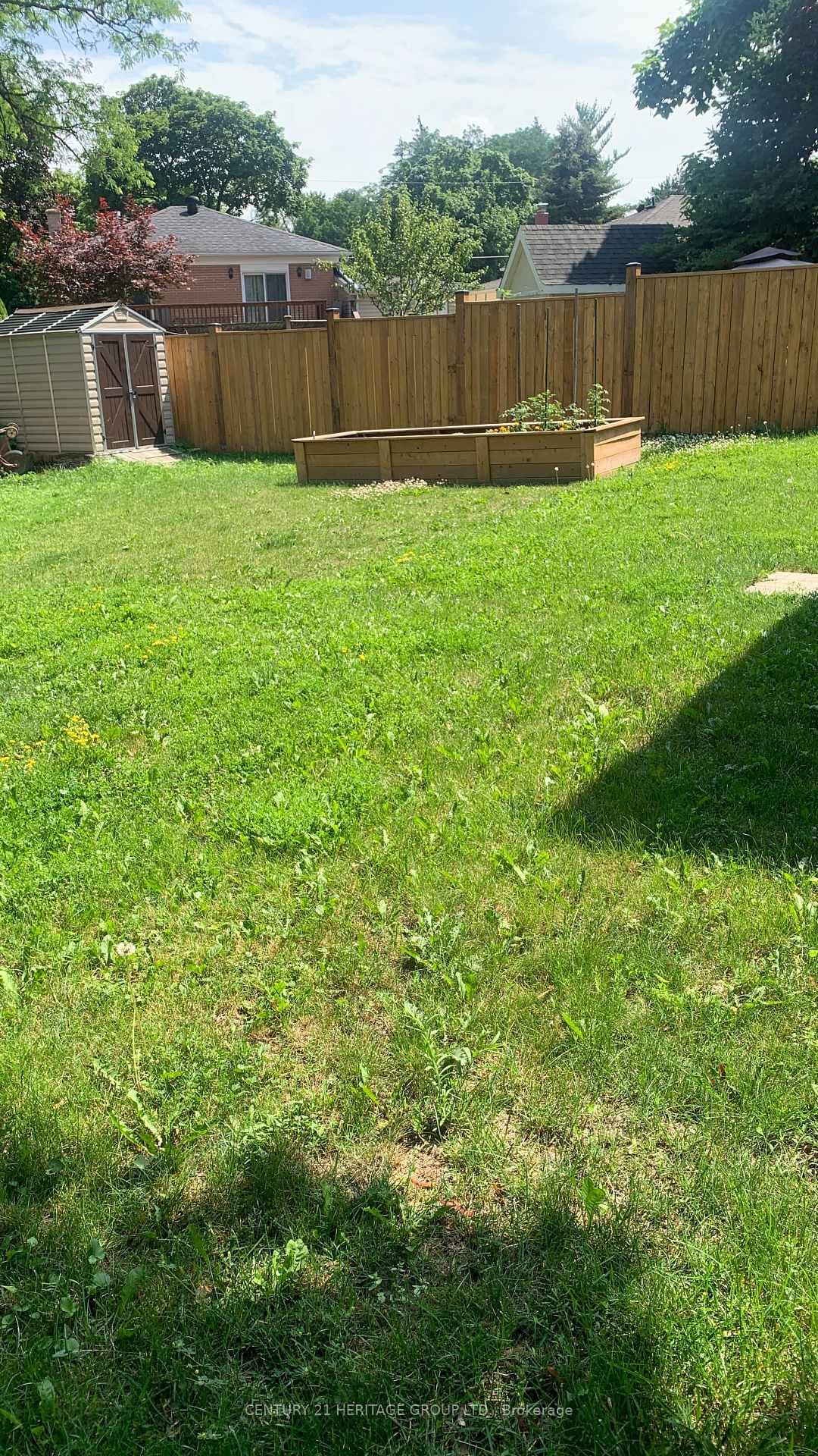 135 Golf Club Court photo 21