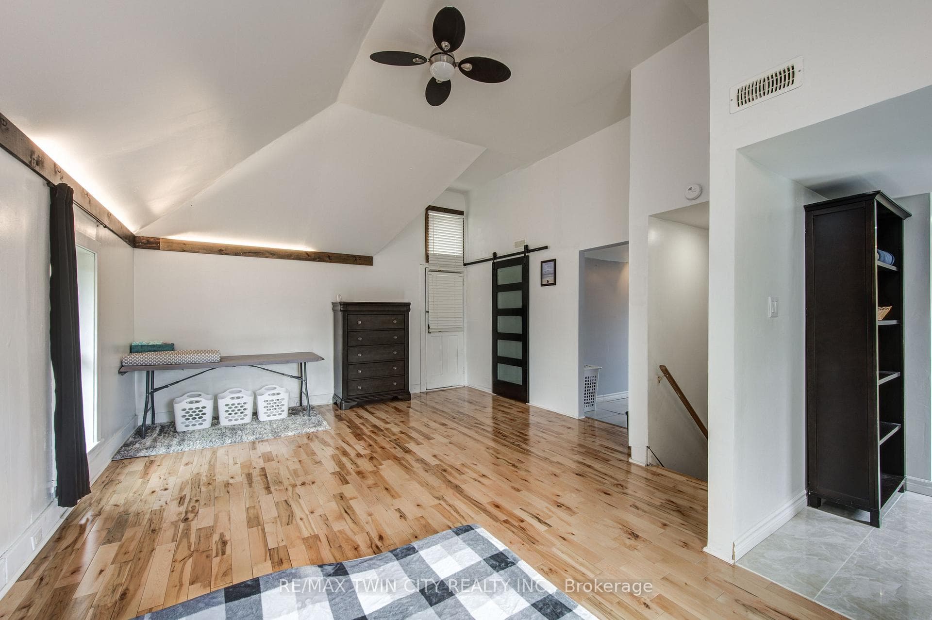 226 ONTARIO Road photo 21