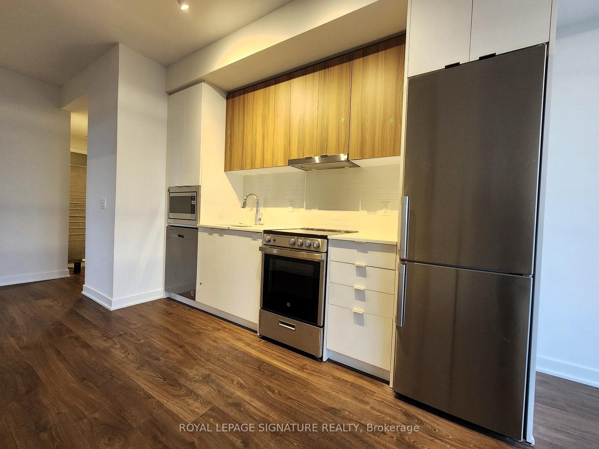 50 Upper Mall Way Unit 2705 photo 11