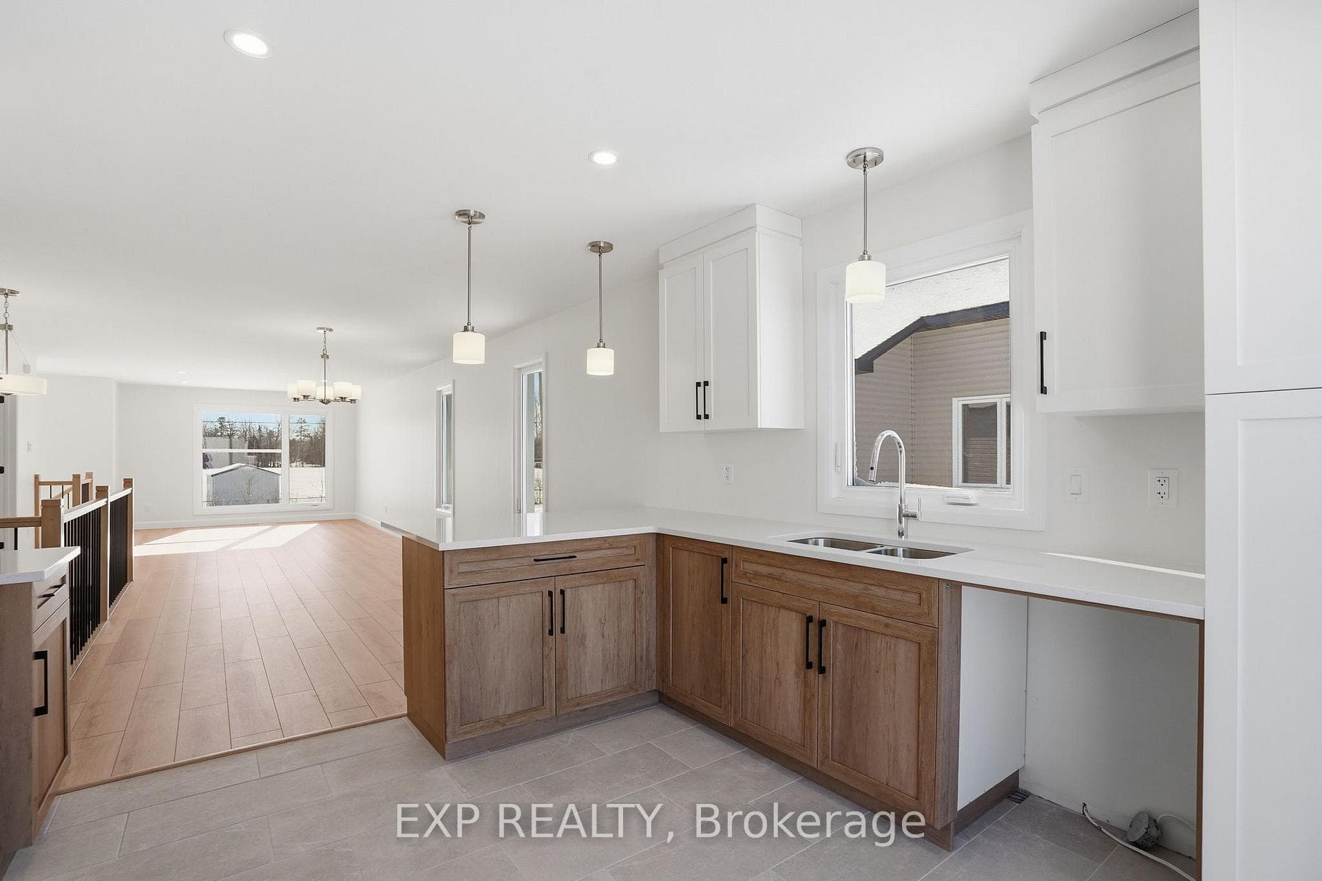 710 West Street photo 18