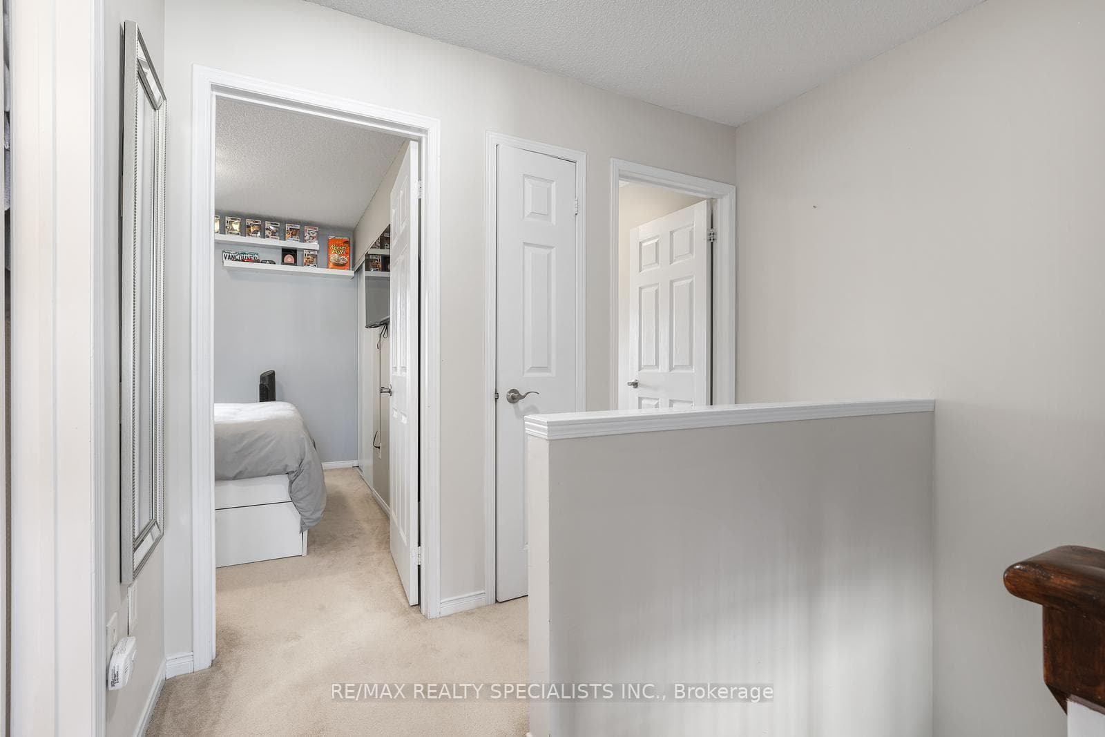 3370 Redpath Circle photo 17