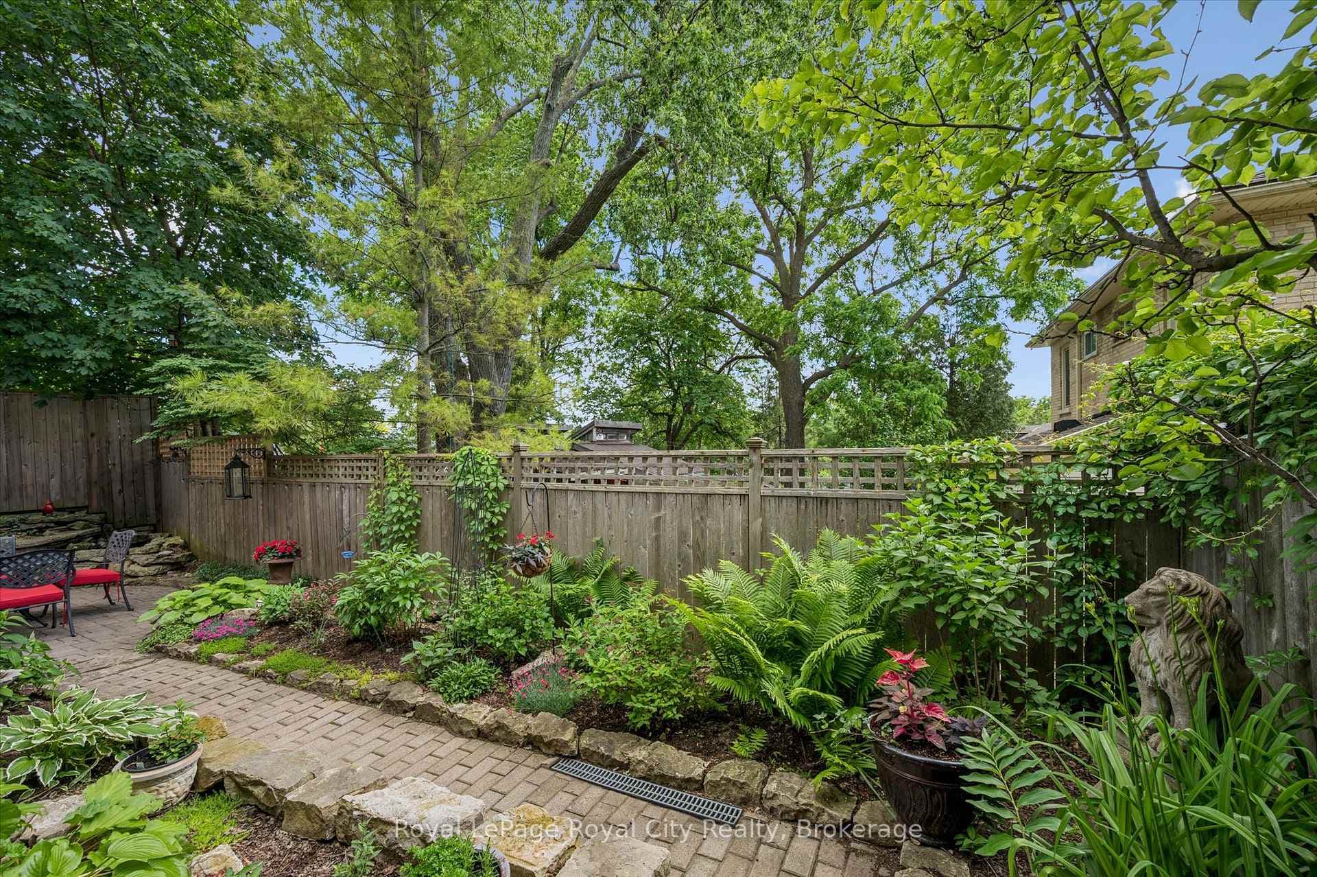 164 King Street photo 37
