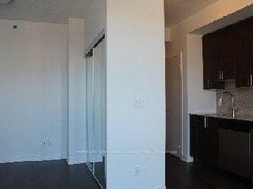 225 Sackville Street Unit 1502 photo 5