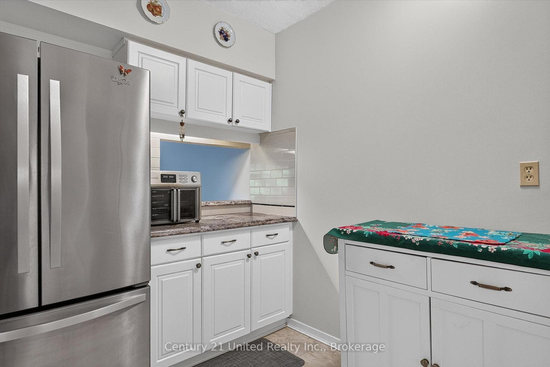 1818 Cherryhill Road Unit 203 photo 10