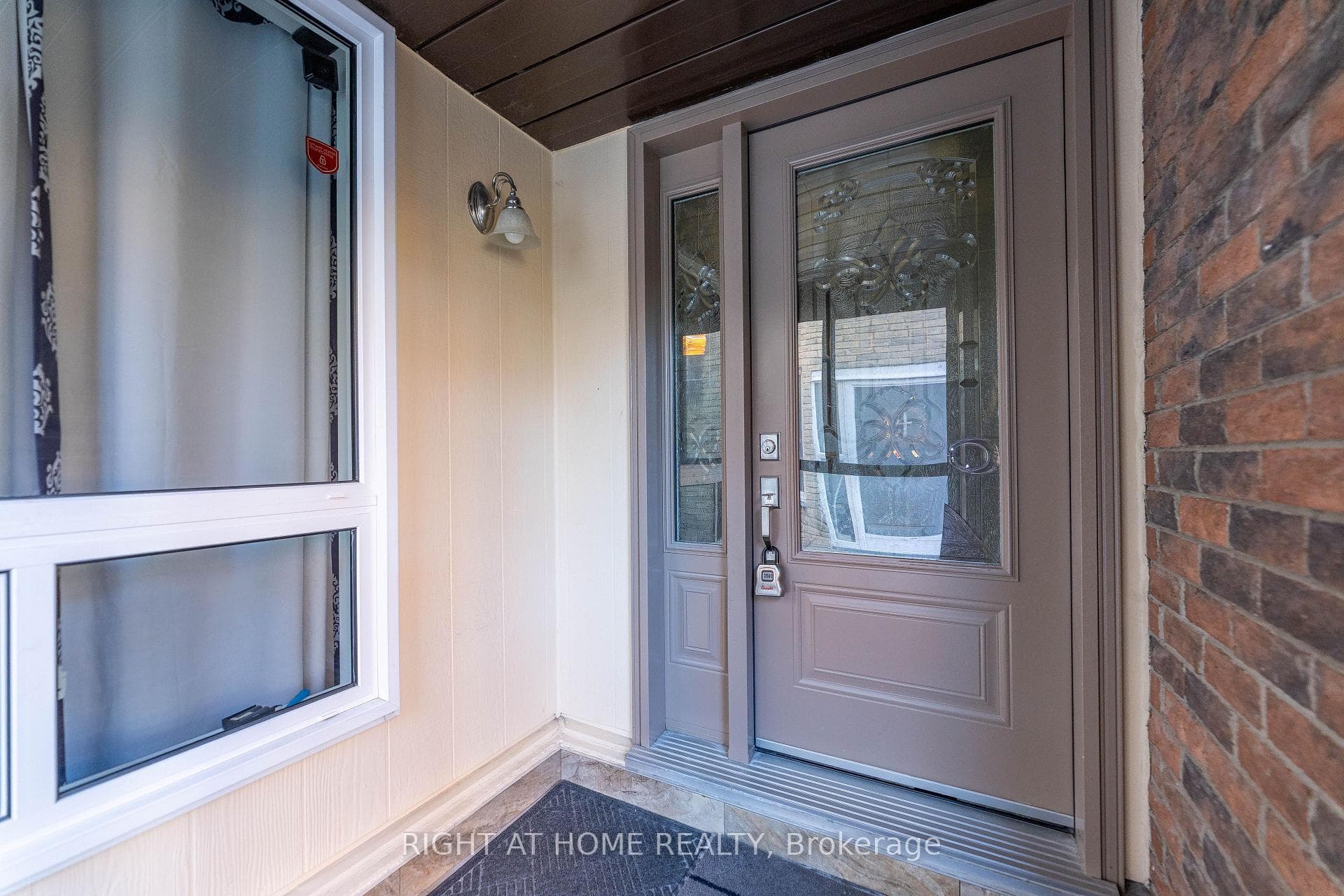 37 Cheeseman Drive photo 3