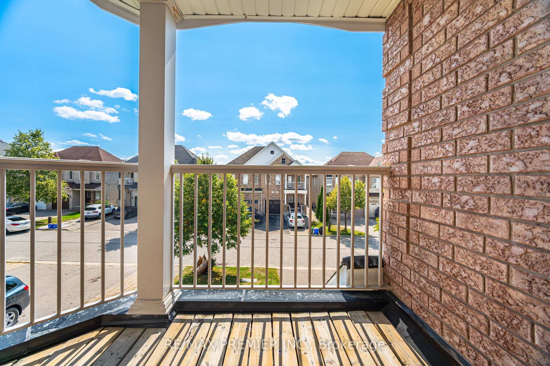 38 Ozner Crescent photo 21