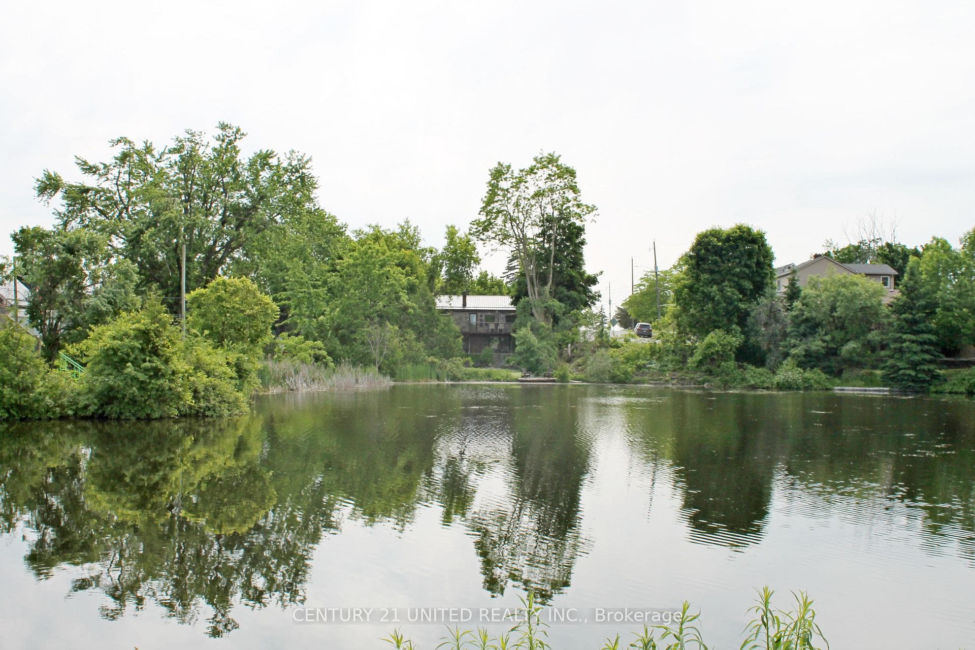646 Ludgate Street photo 3