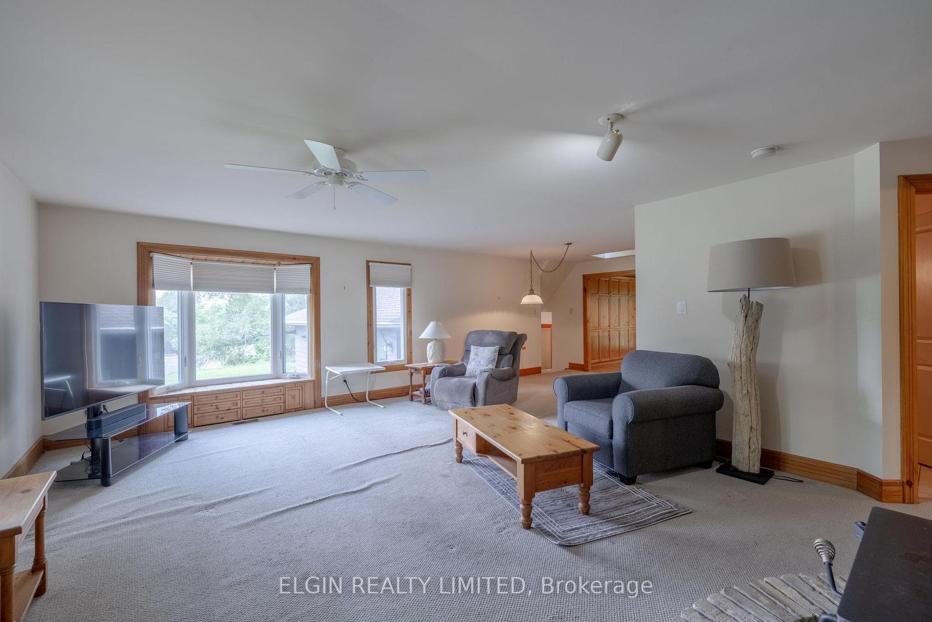 7084 Beattie Street photo 4