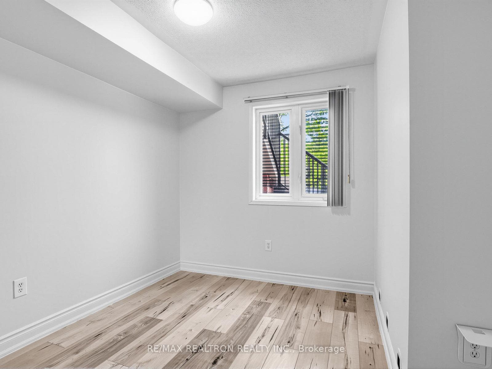 160 Chancery Road Unit 20 photo 17