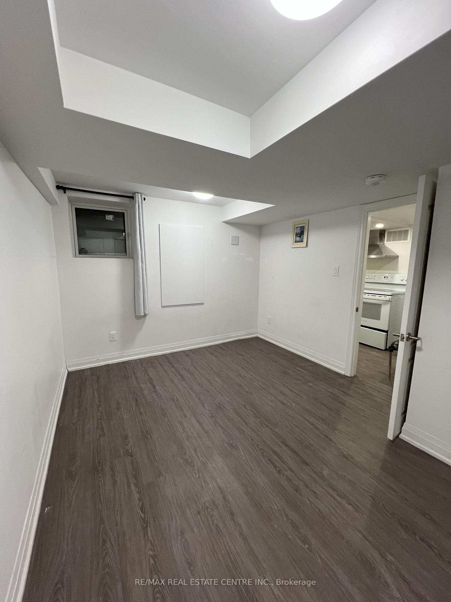 62 Hashmi Place photo 9