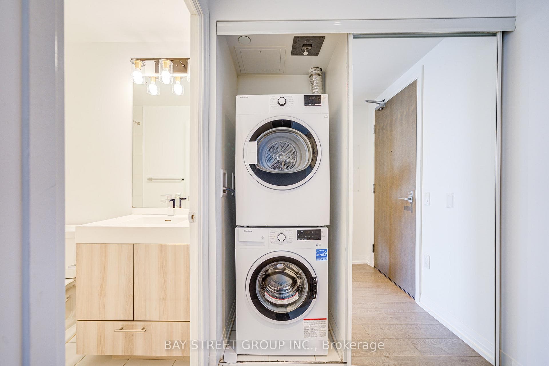 251 Jarvis Street Unit 1218 photo 13