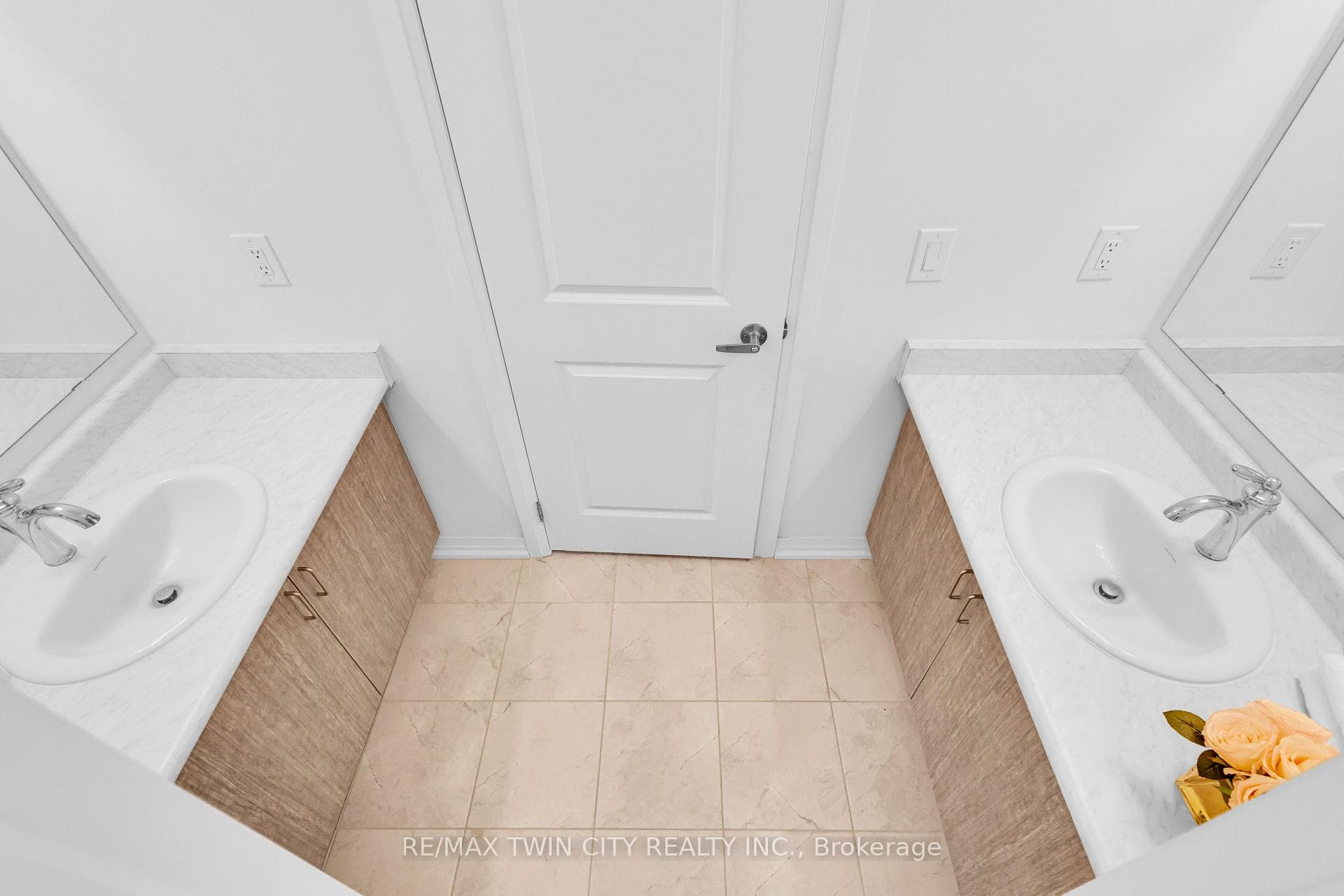 32 Blacklock Street photo 34