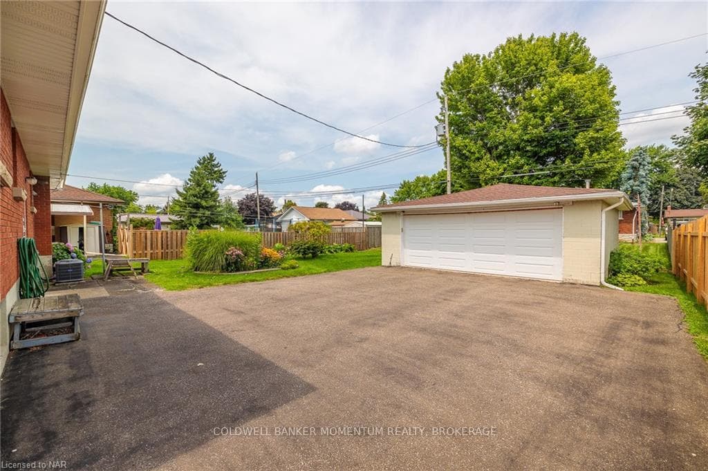 11 MICHAEL Drive photo 24