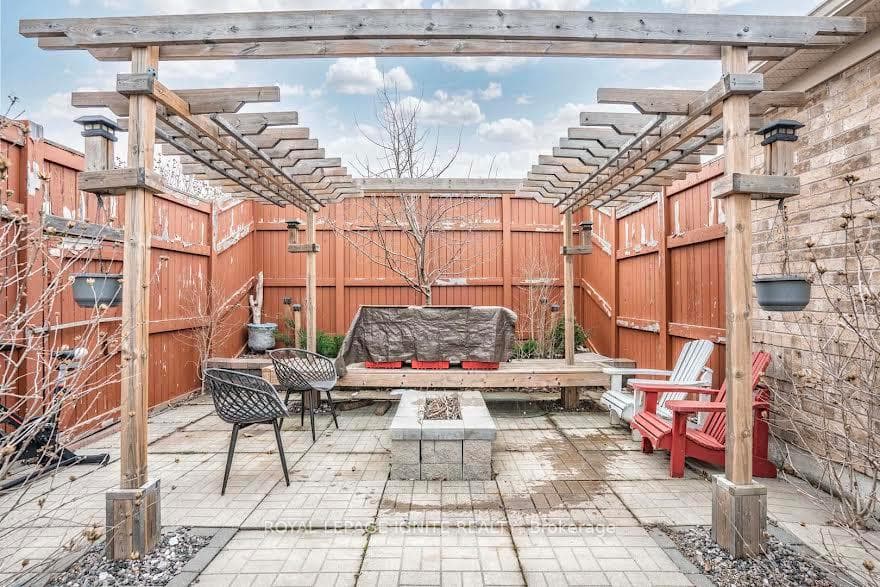 74 Staines Road photo 36