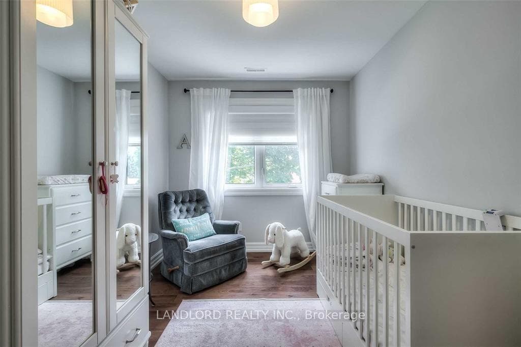 2358 Ventura Drive photo 20