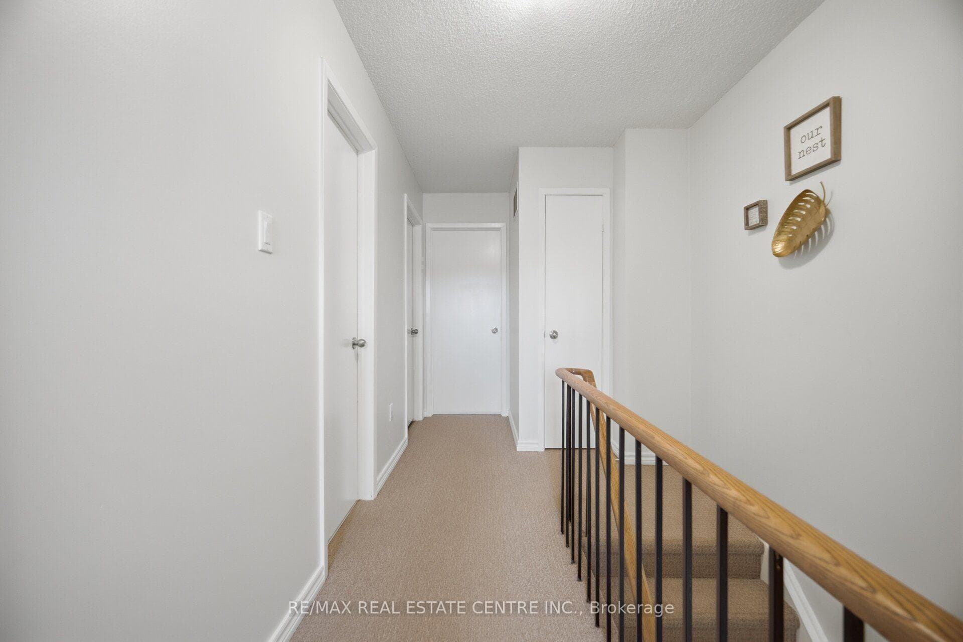 706 Carrying Place photo 25